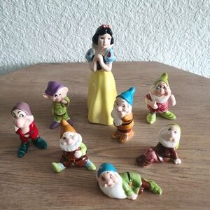 Walt Disney Productions Snow White and the Seven Dwarfs Ceramic Figurines Japan